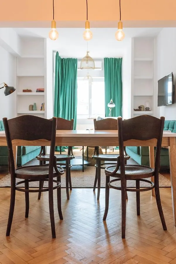 Brezoianu Spacious Flat Bucharest Apartment