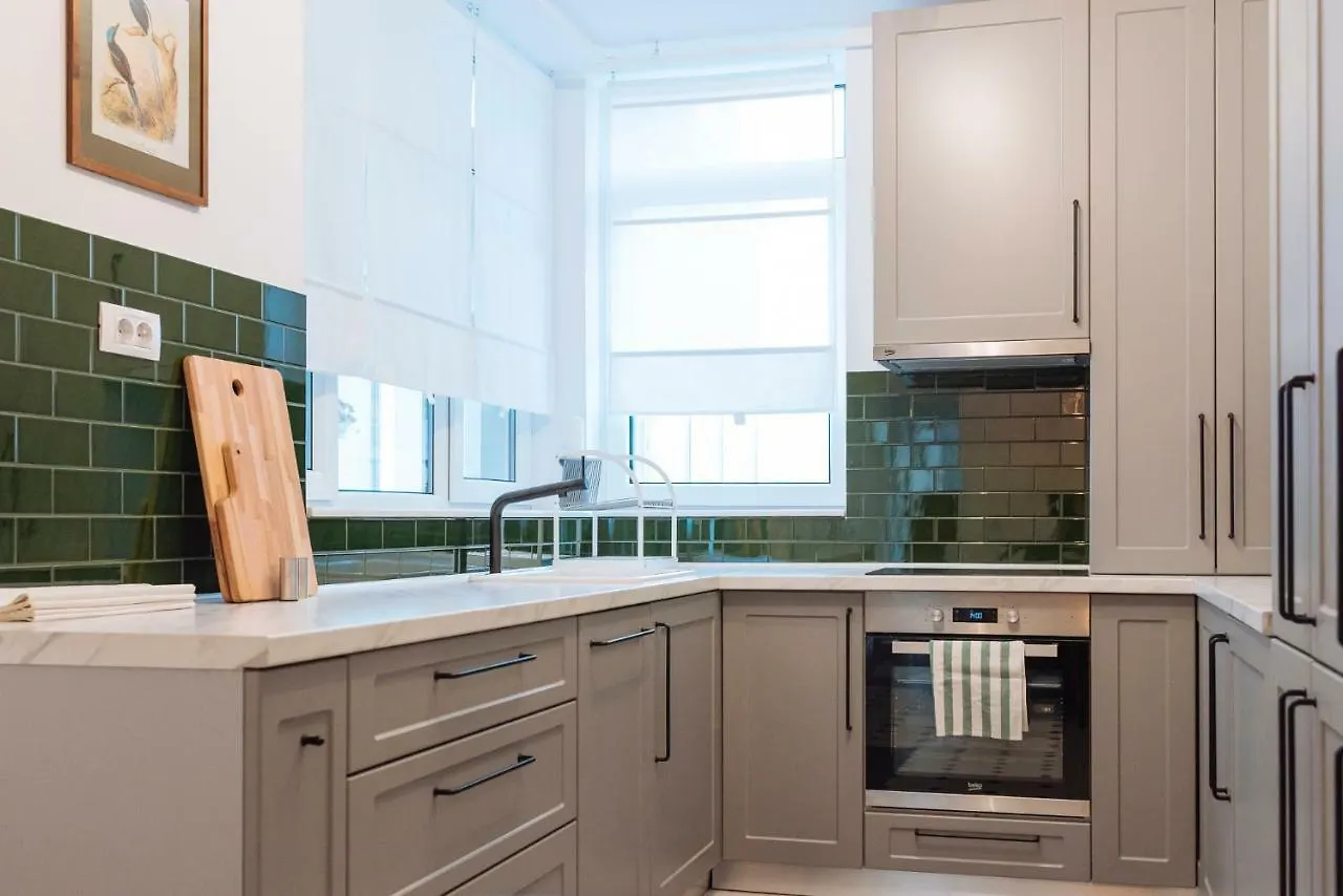 Brezoianu Spacious Flat Bucharest 0*,