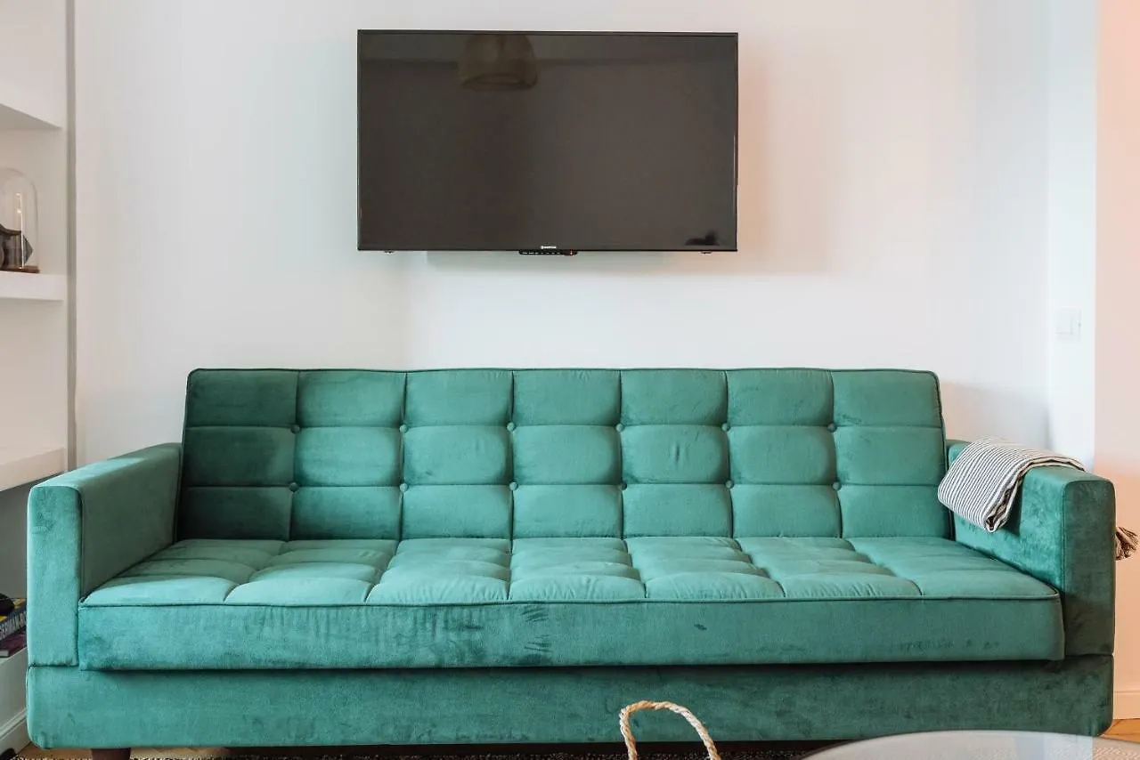 Brezoianu Spacious Flat Bucharest Apartment