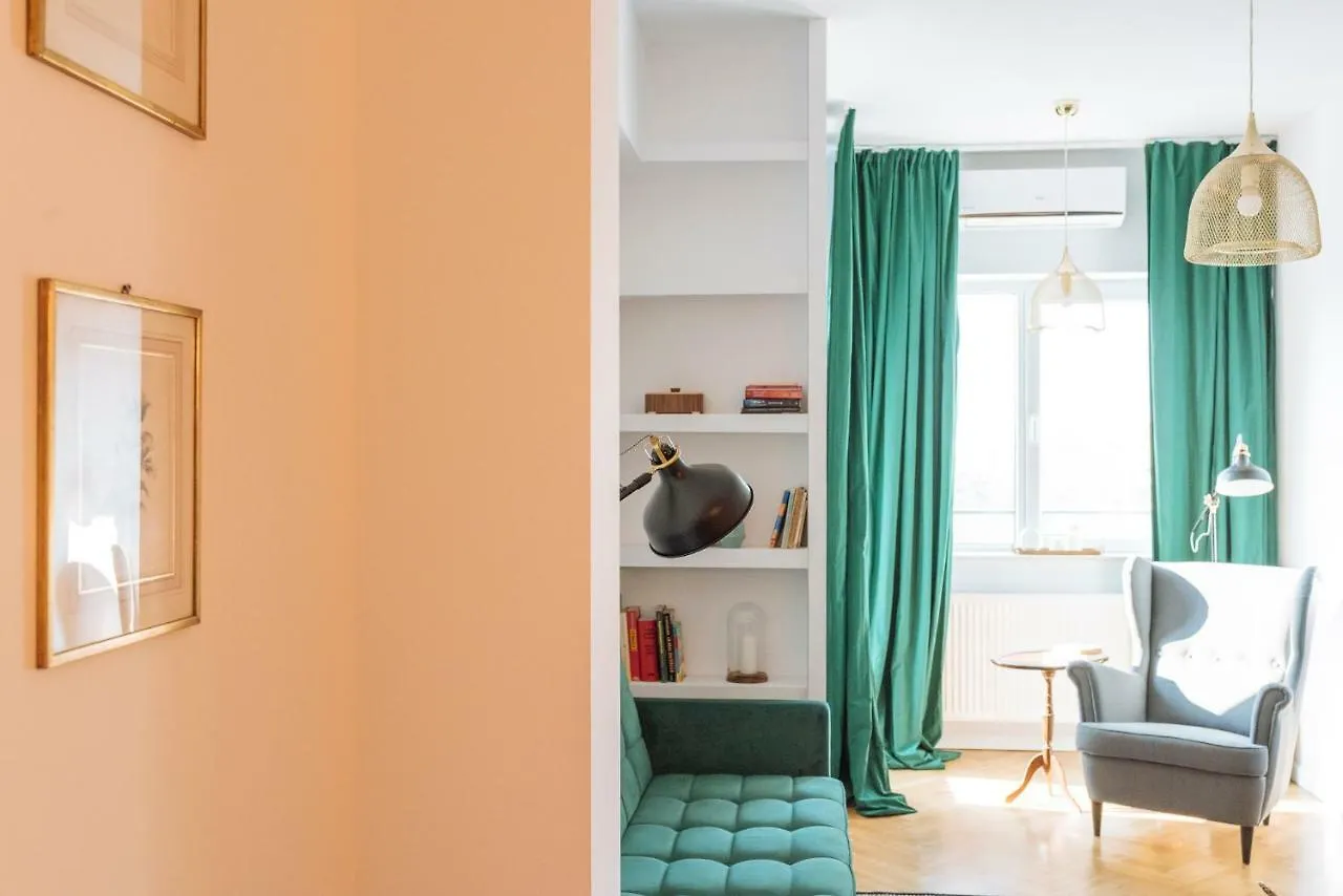 Brezoianu Spacious Flat Bucharest 0*,